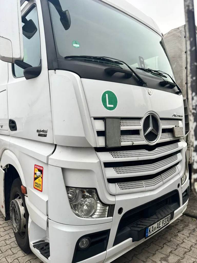 Mercedes-Benz Actros 1845