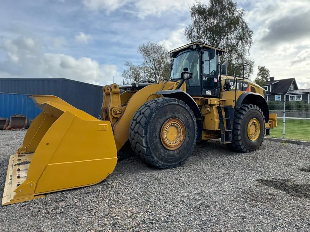 لودر Caterpillar 980M